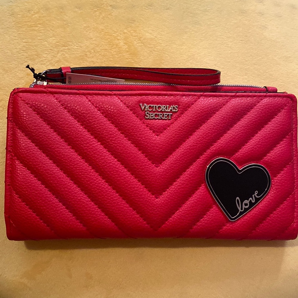 Victorias Secret 🖤❤️🖤❤️